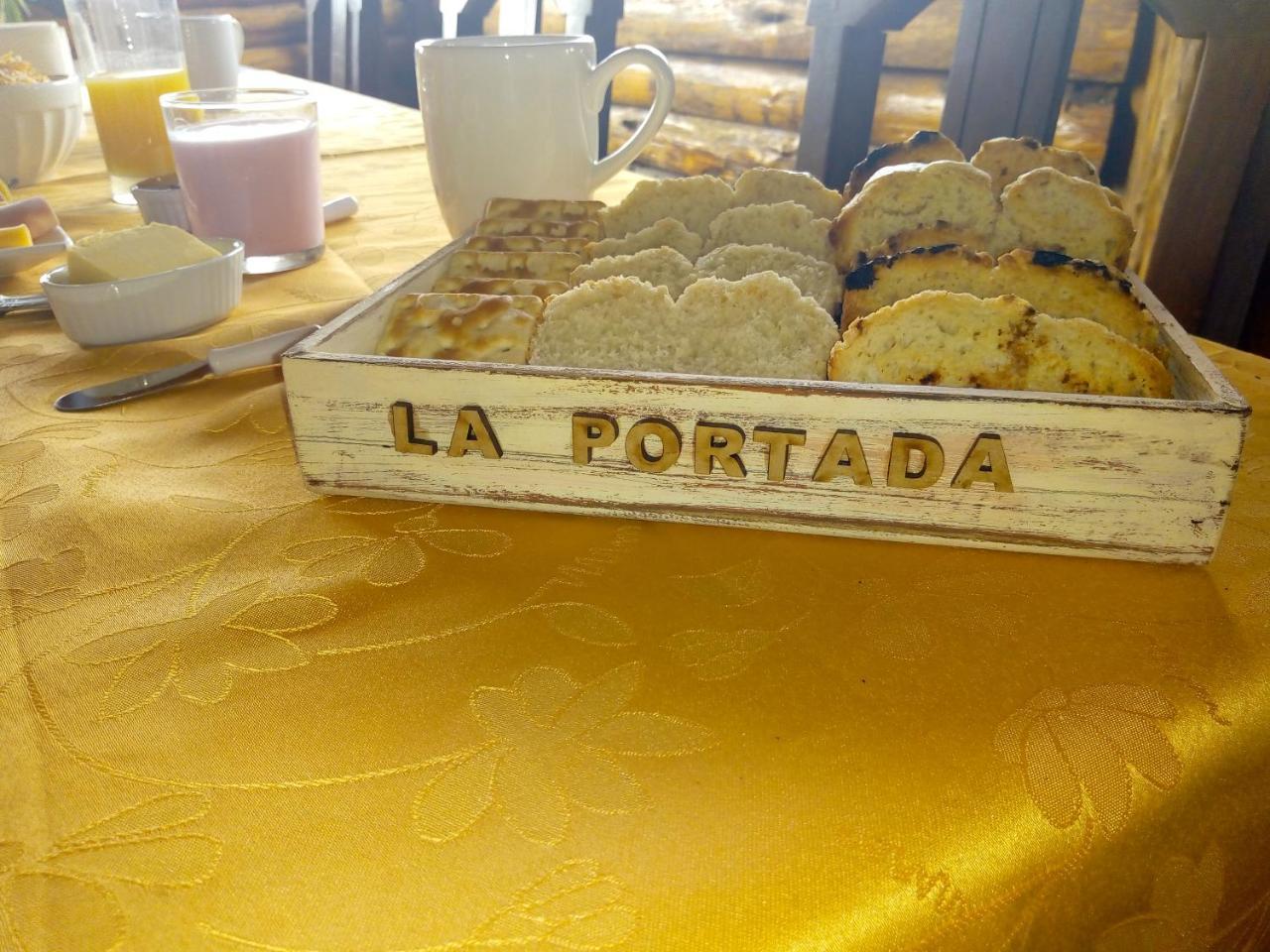 Hosteria La Portada เตรเวลิน ภายนอก รูปภาพ